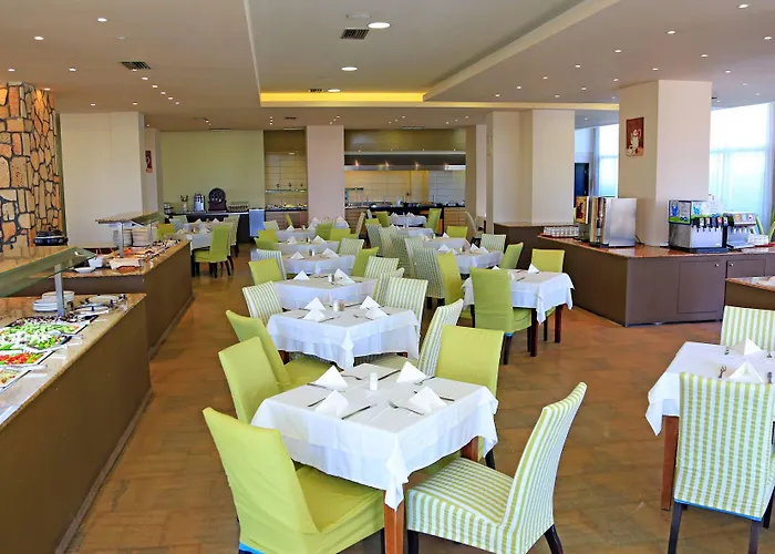 Labranda Miraluna Village 5* Kiotari