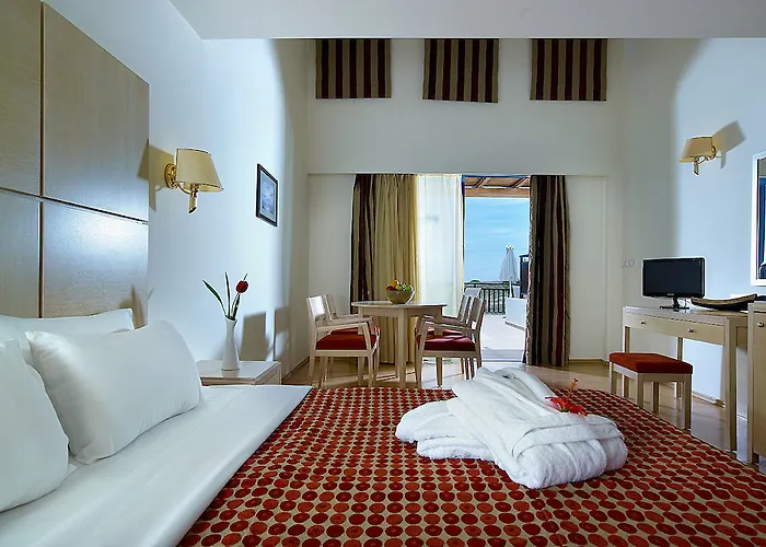 ホテル Labranda Miraluna Village 5*